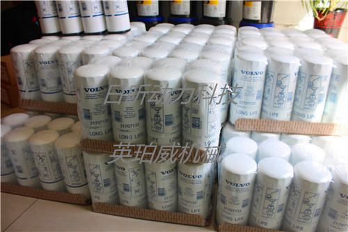 沃爾沃TAD733GE發(fā)電機(jī)柴油濾芯：性能、保養(yǎng)與更換全攻略