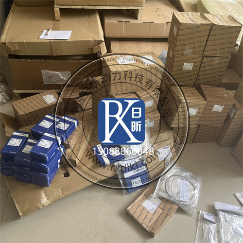 戴納派克CC1000壓路機珀金斯403D-11發(fā)動機維護(hù)保養(yǎng)全攻略——從日常檢查到配件選購保姆級指南